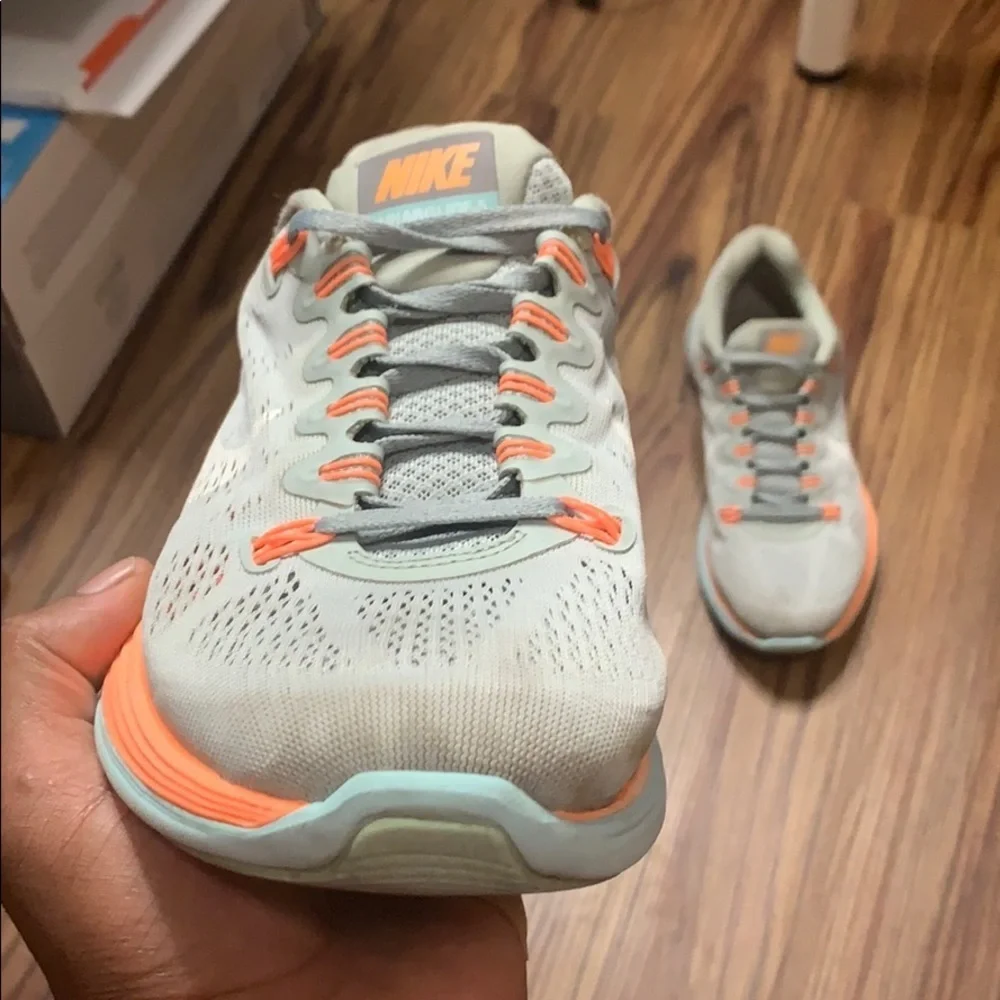 Nike women athletic